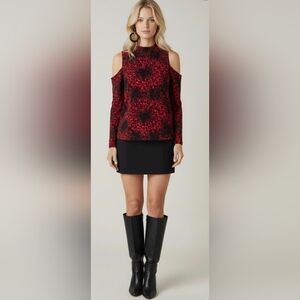 NWT Friuge Benefits Cold Shoulder Top Large